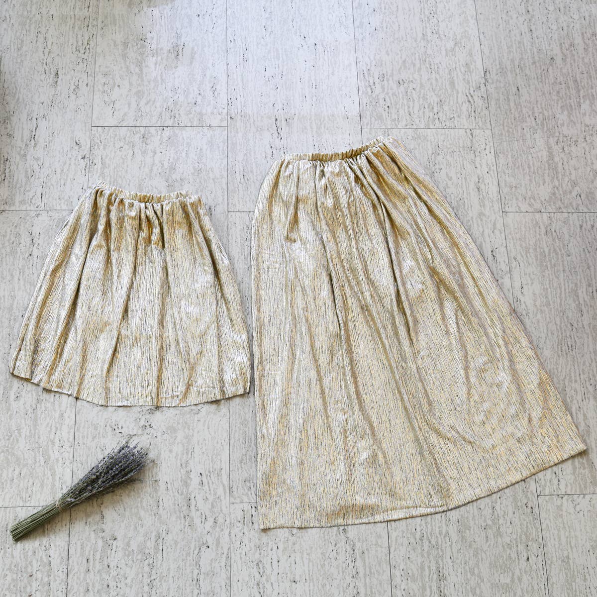 Metallic Midi Skirt Sparkly Elastic Waist